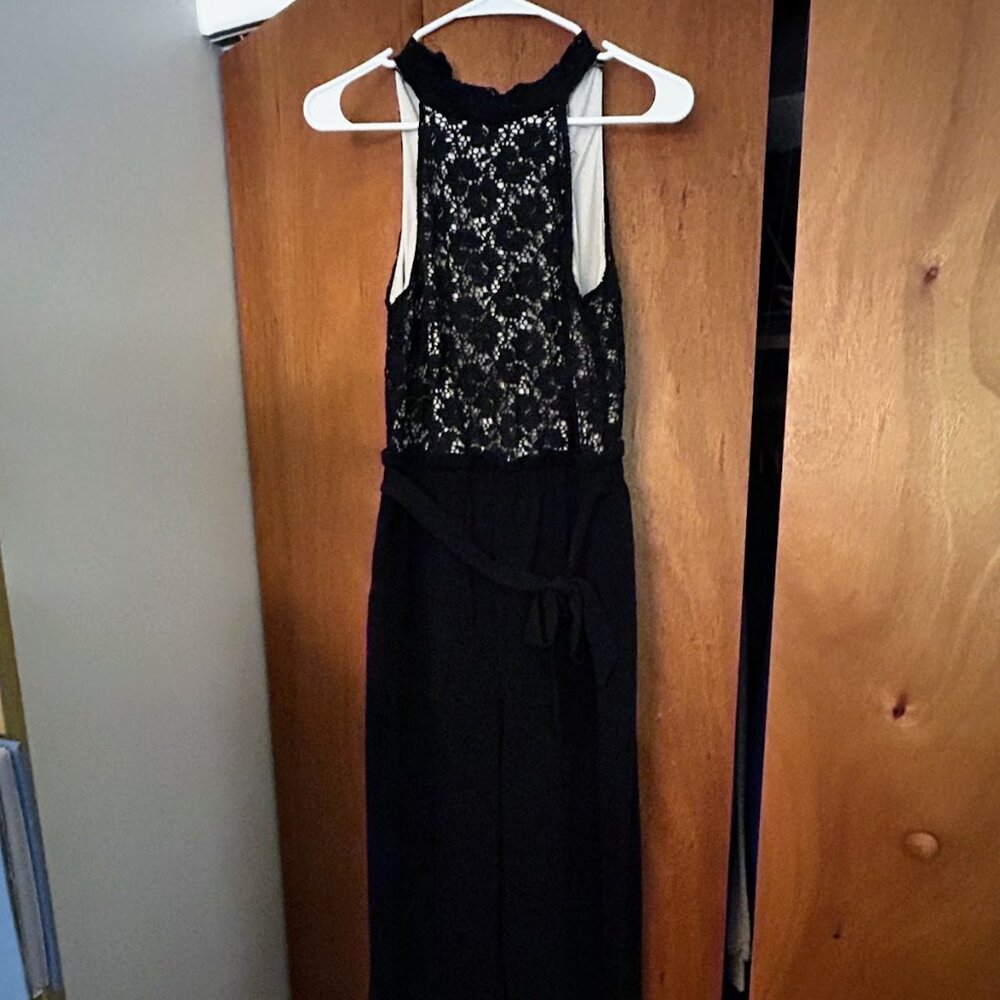 Sleek, formal pant suite